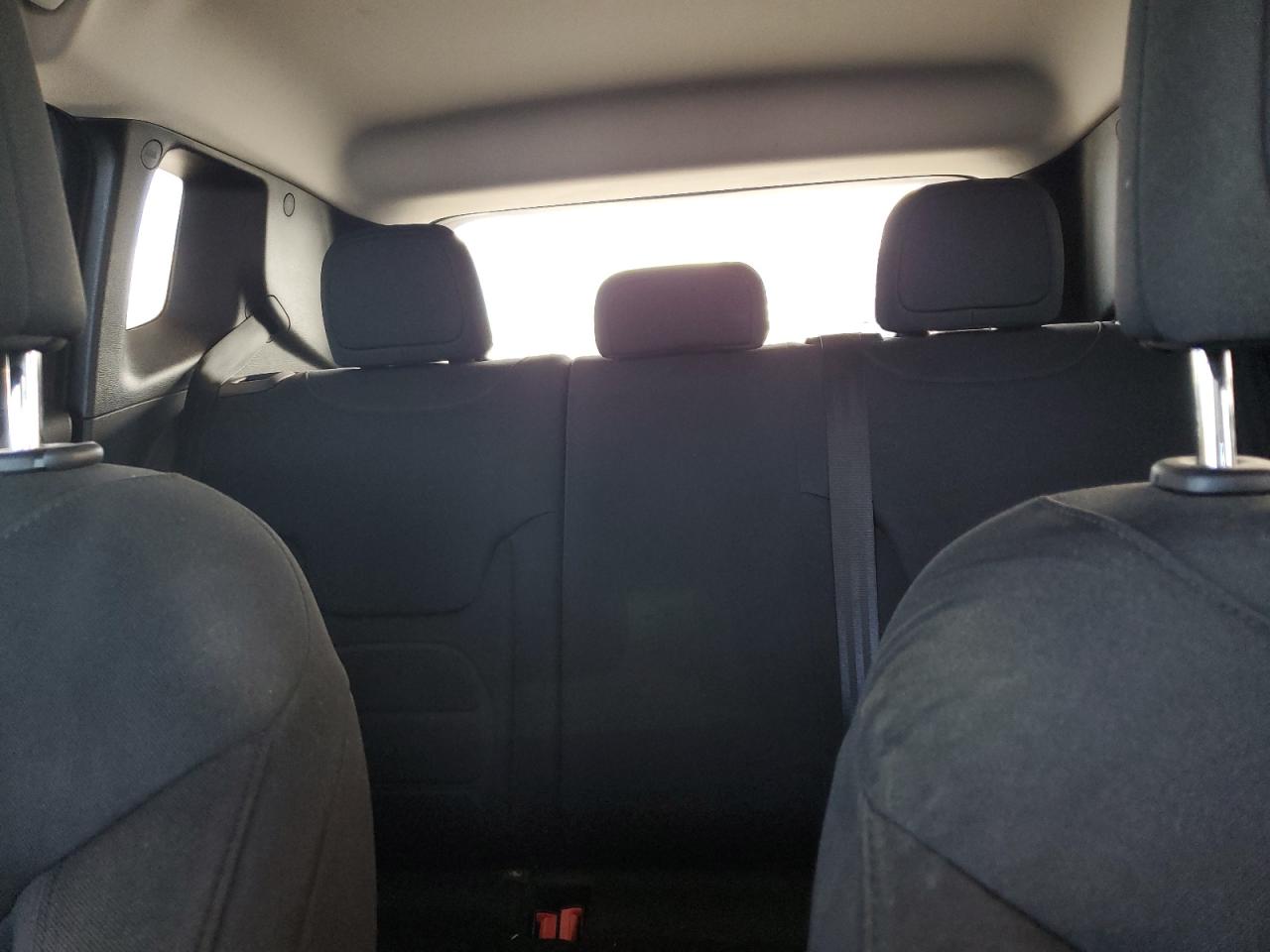 2018 Jeep Renegade - Image 10