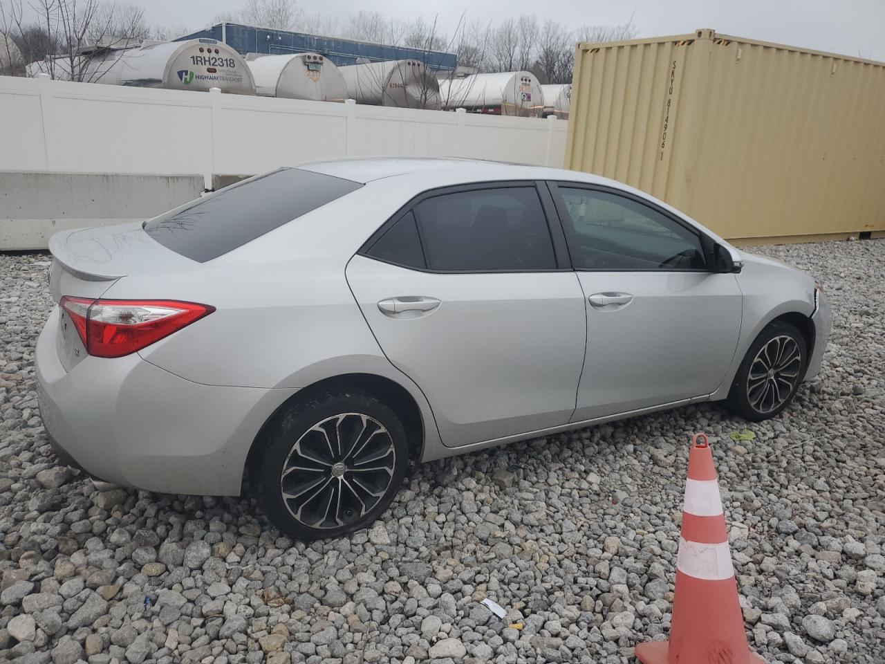 2015 Toyota Corolla - Image 3