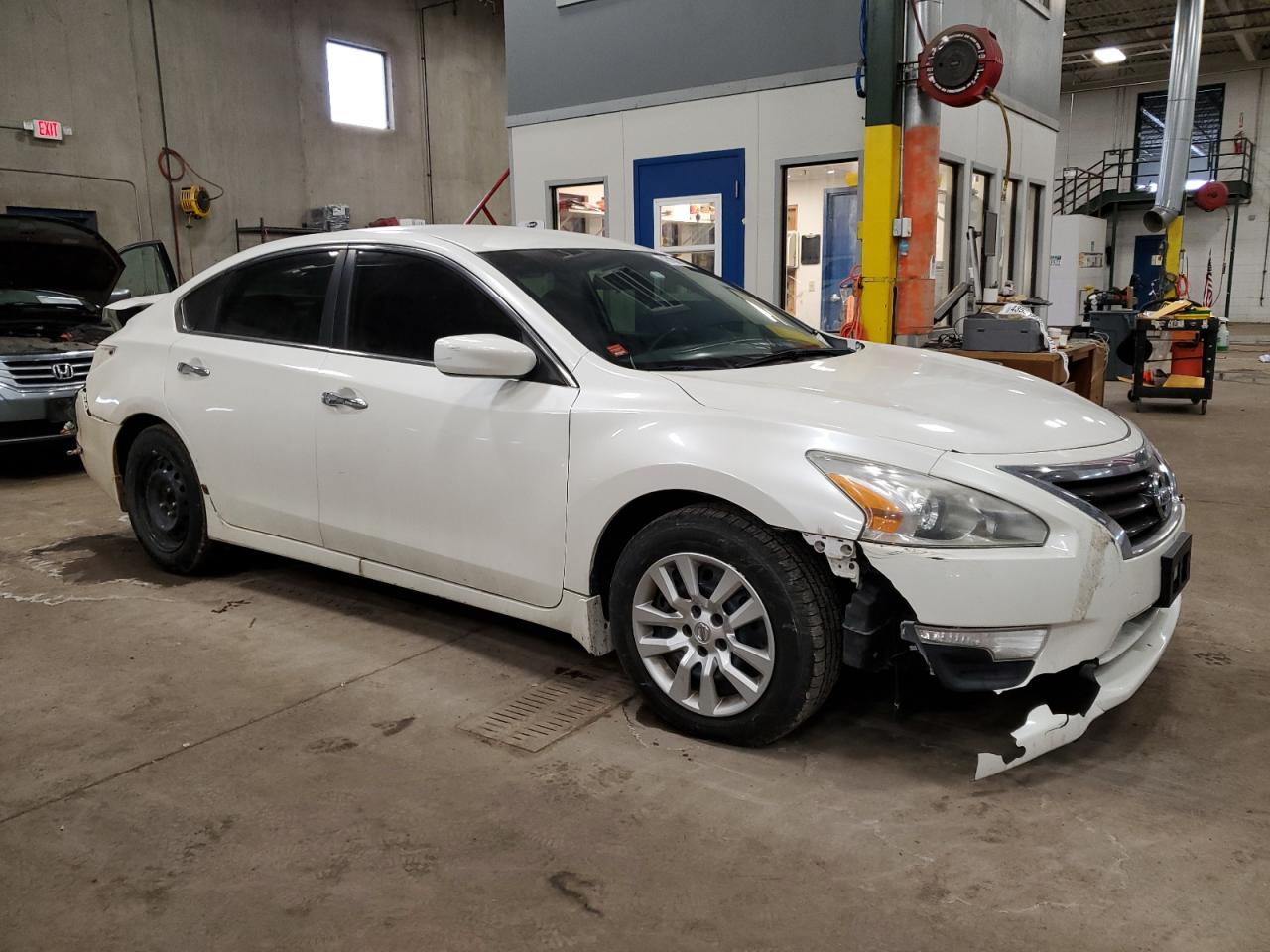 2015 Nissan Altima - Image 4