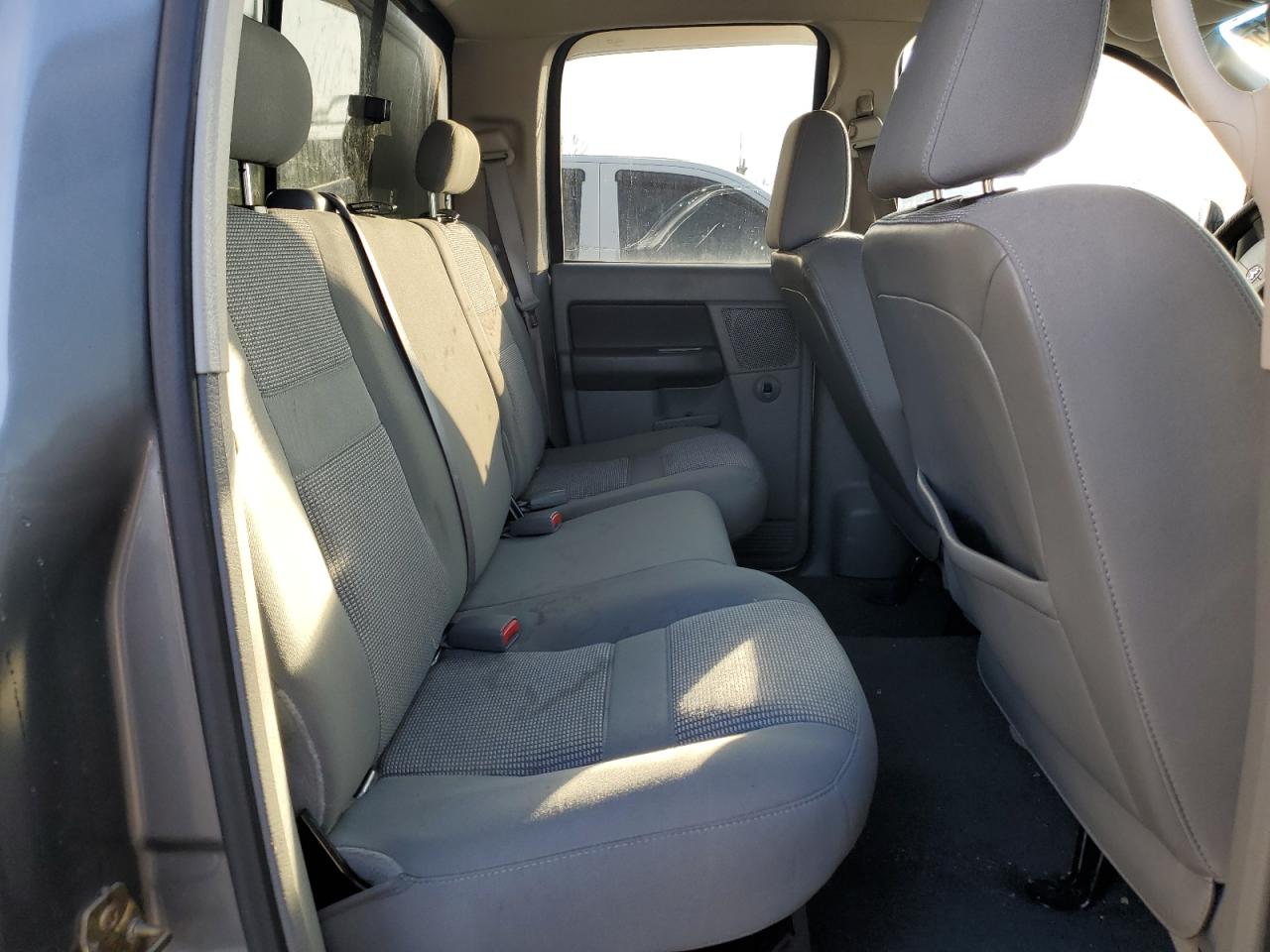 2007 Dodge RAM - Image 10