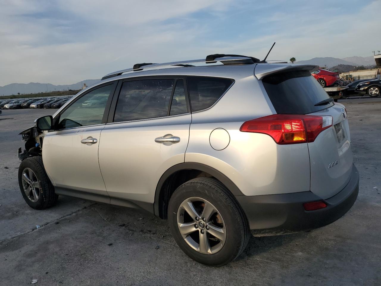 2015 Toyota RAV 4 - Image 2