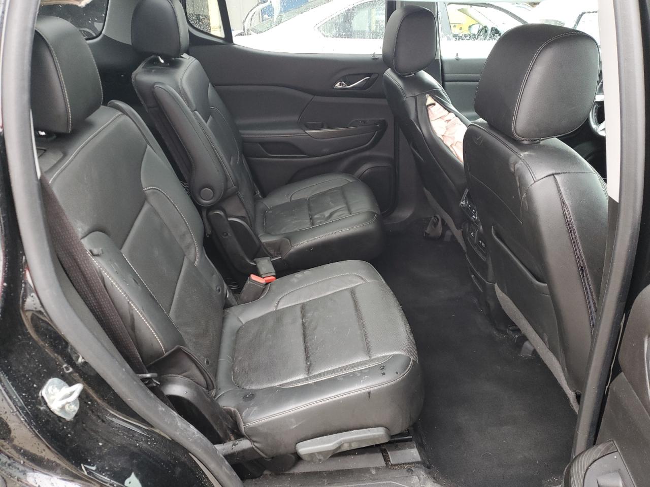 2020 GMC Acadia - Image 11