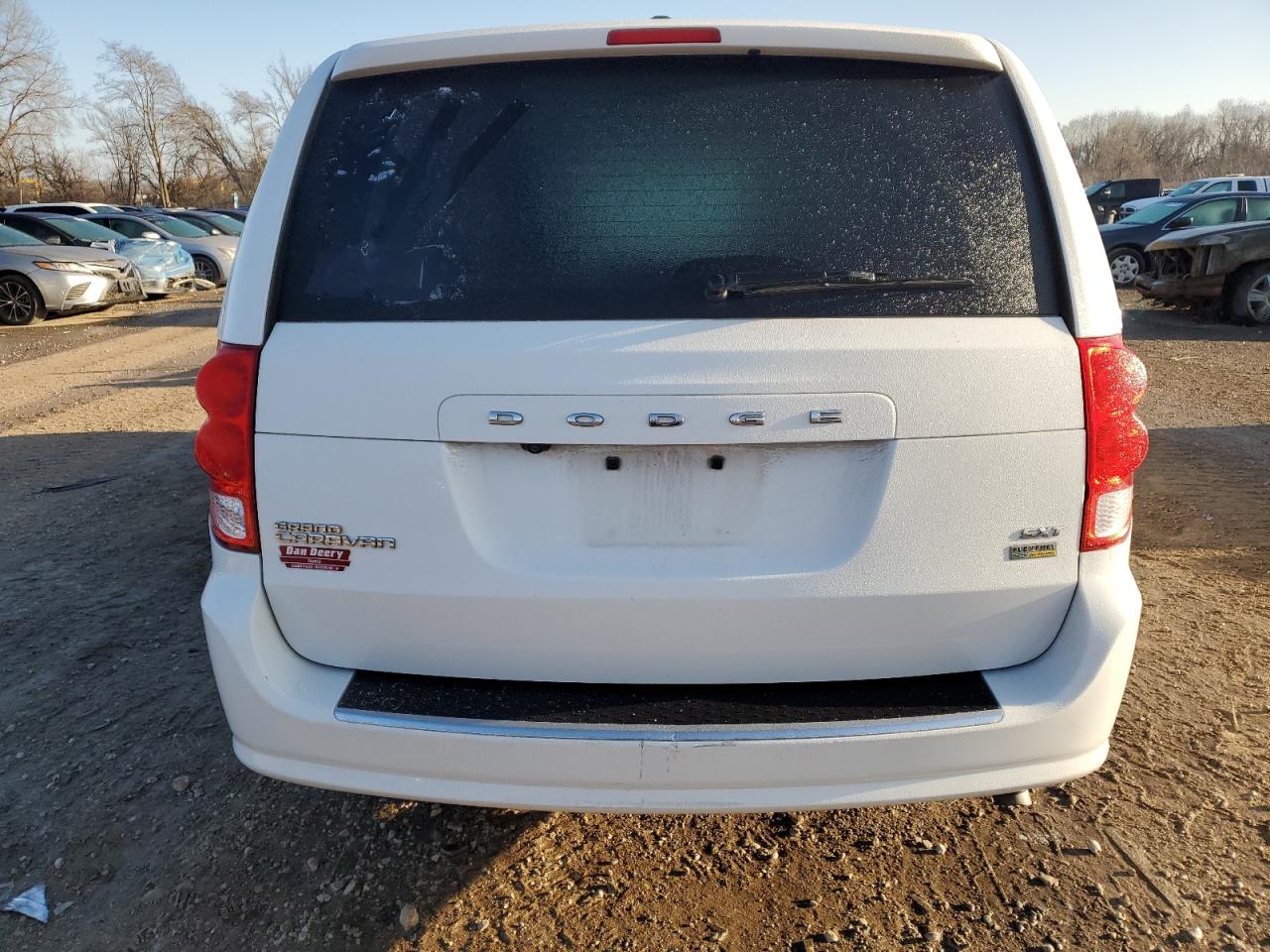 2019 Dodge Caravan - Image 6