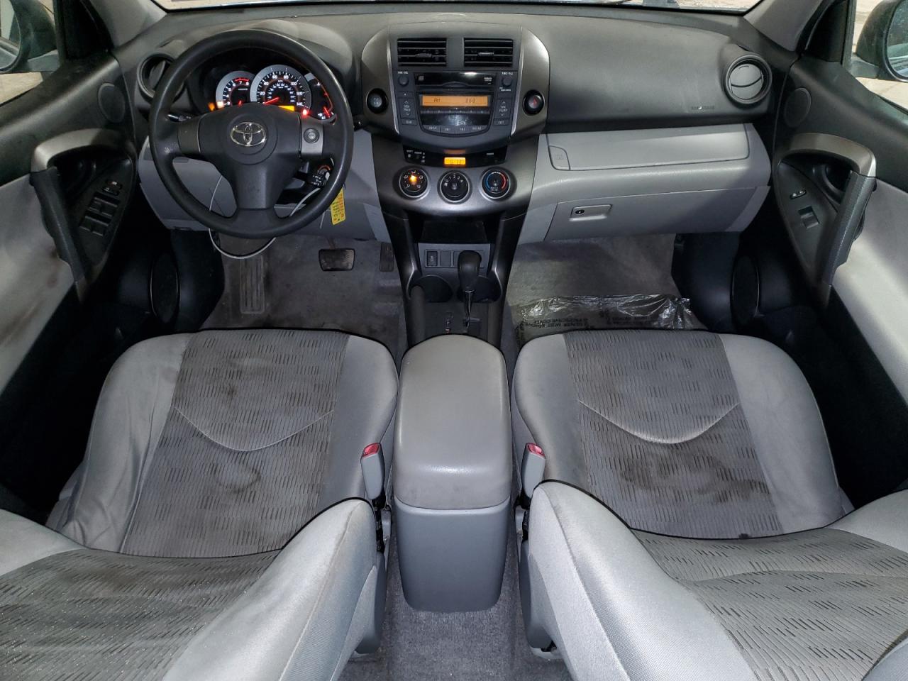 2010 Toyota RAV 4 - Image 8
