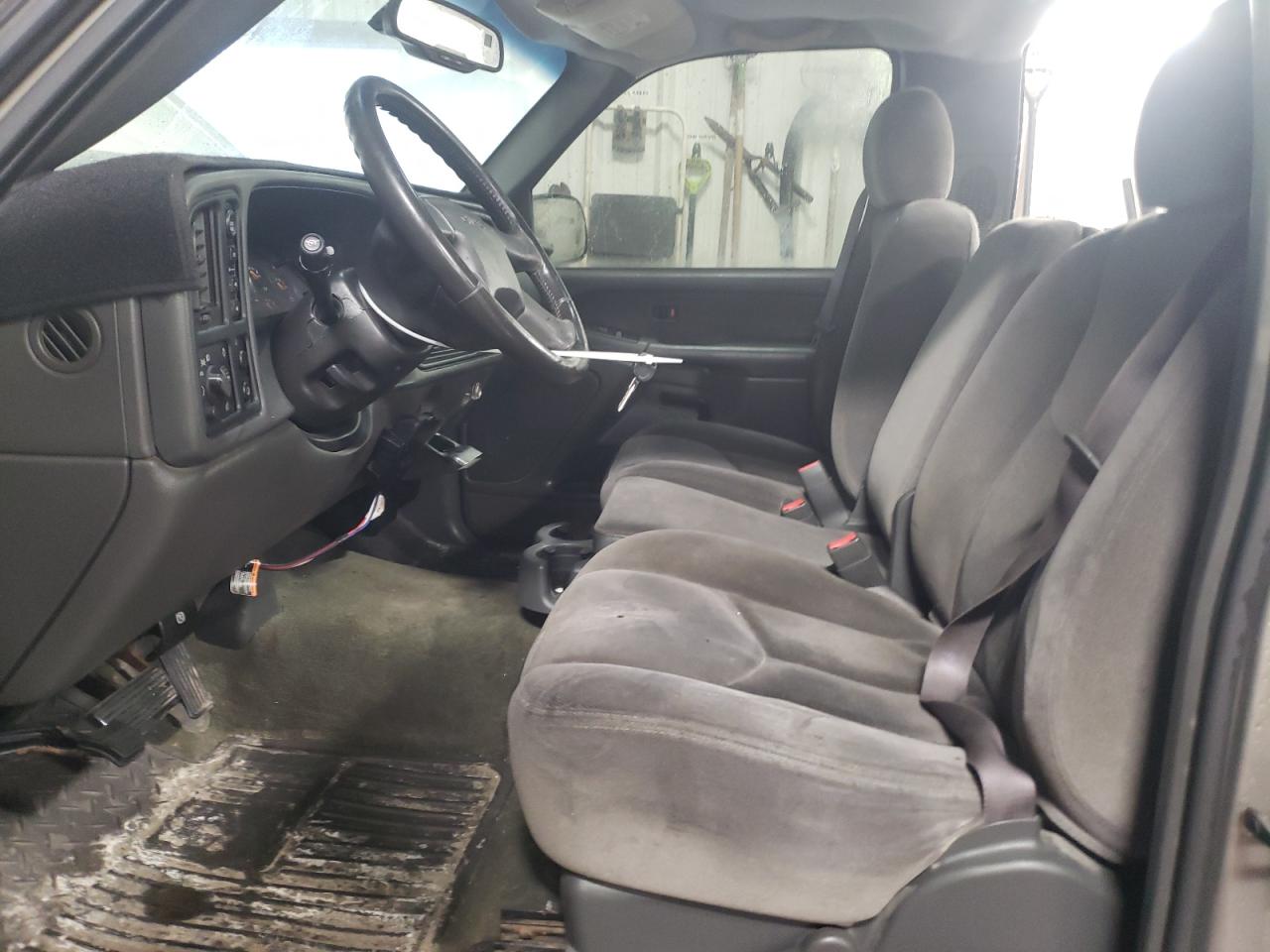 2003 GMC Sierra - Image 7