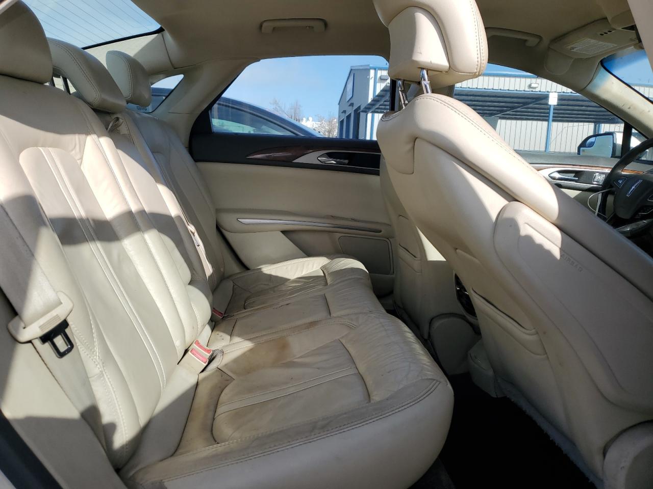 2014 Lincoln MKZ - Image 10