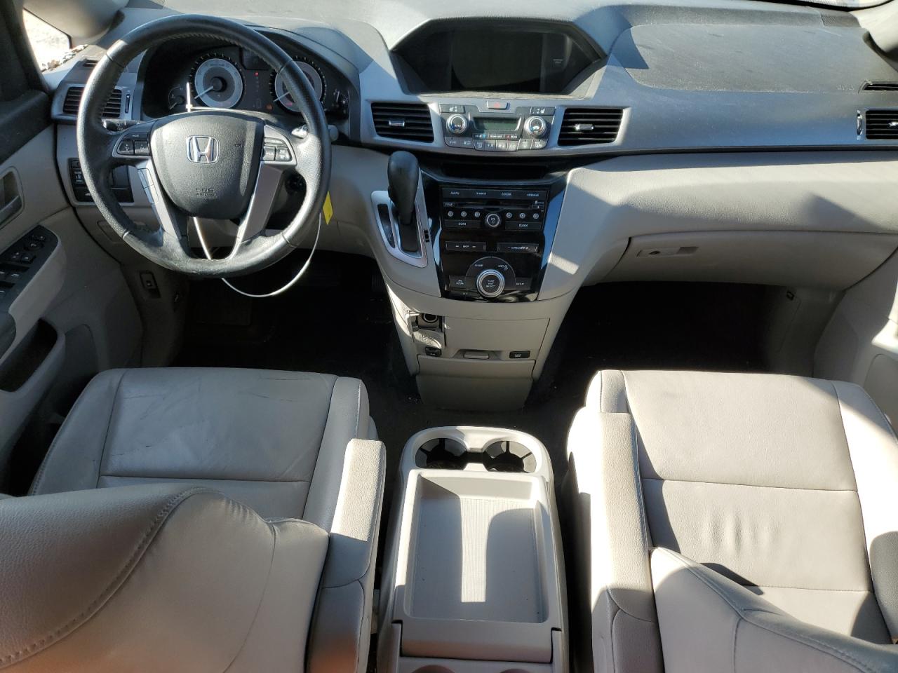 2013 Honda Odyssey - Image 8