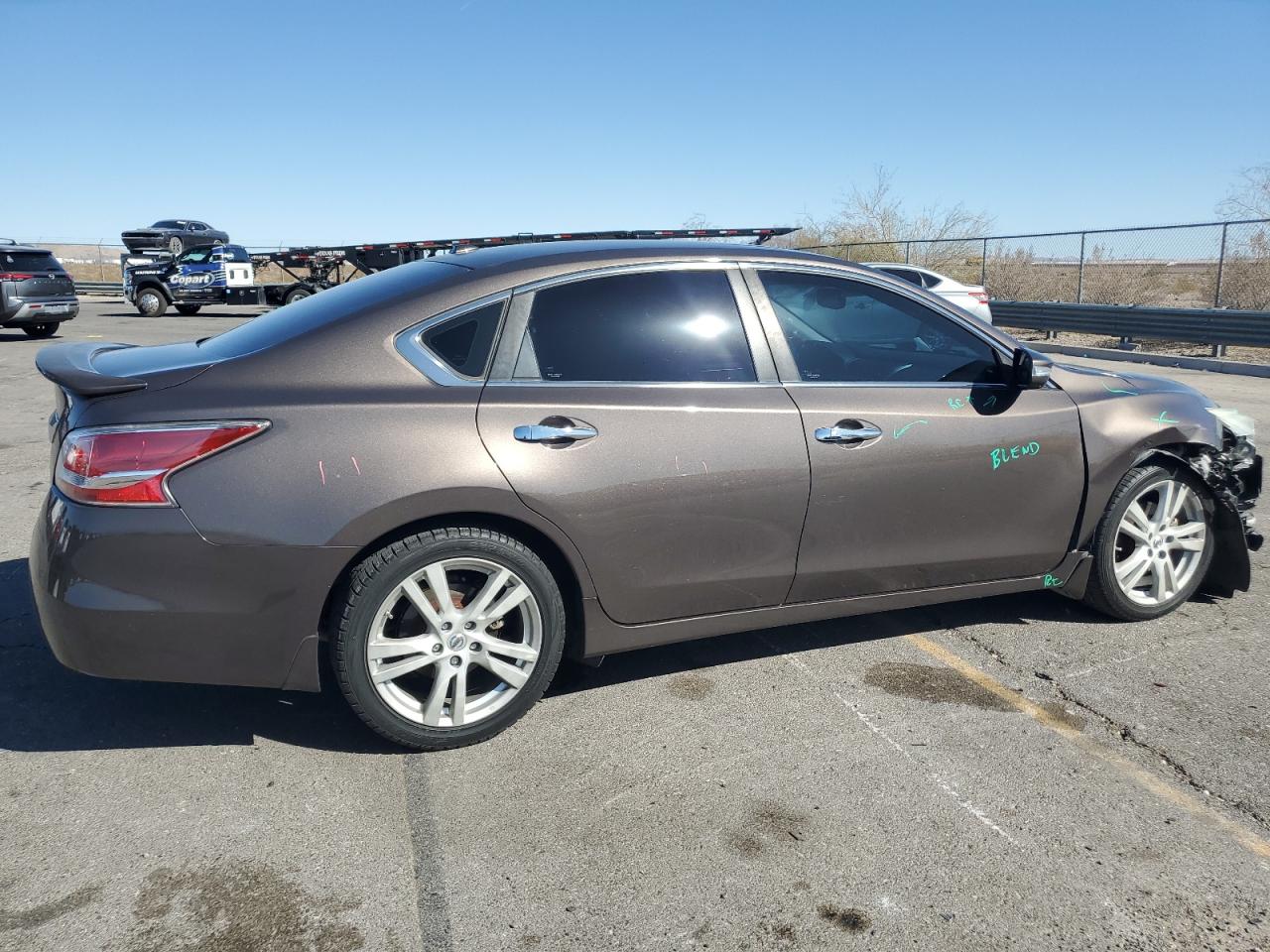 2015 Nissan Altima - Image 3