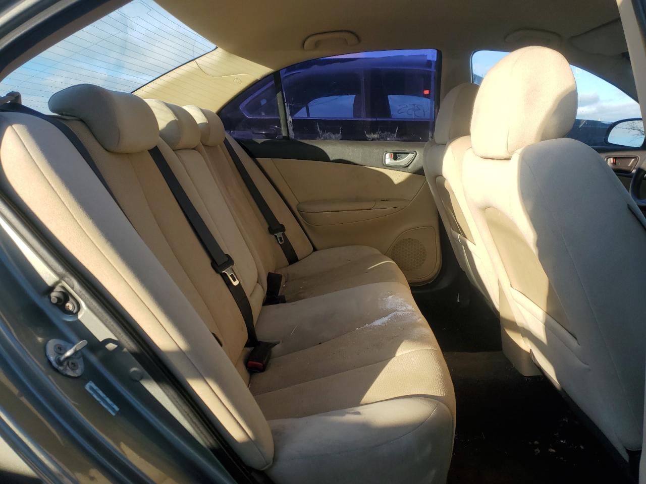 2009 Hyundai Sonata - Image 10