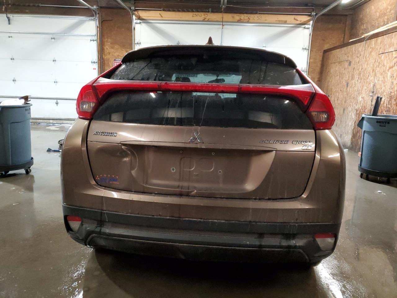 2018 Mitsubishi Eclipse - Image 6