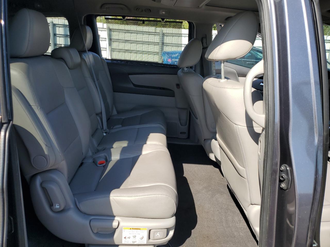 2014 Honda Odyssey - Image 11