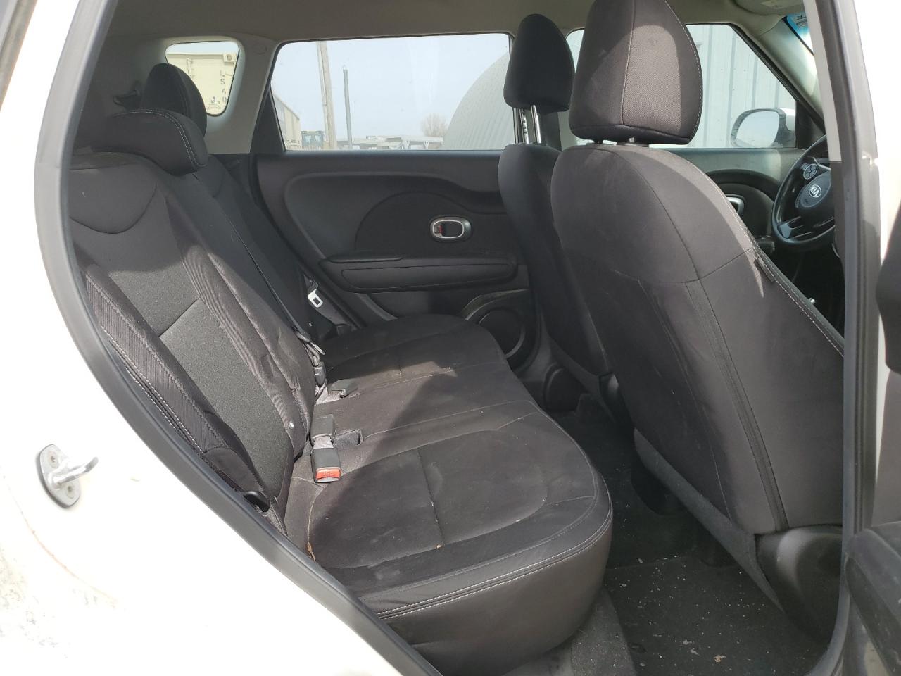 2017 Kia Soul - Image 12
