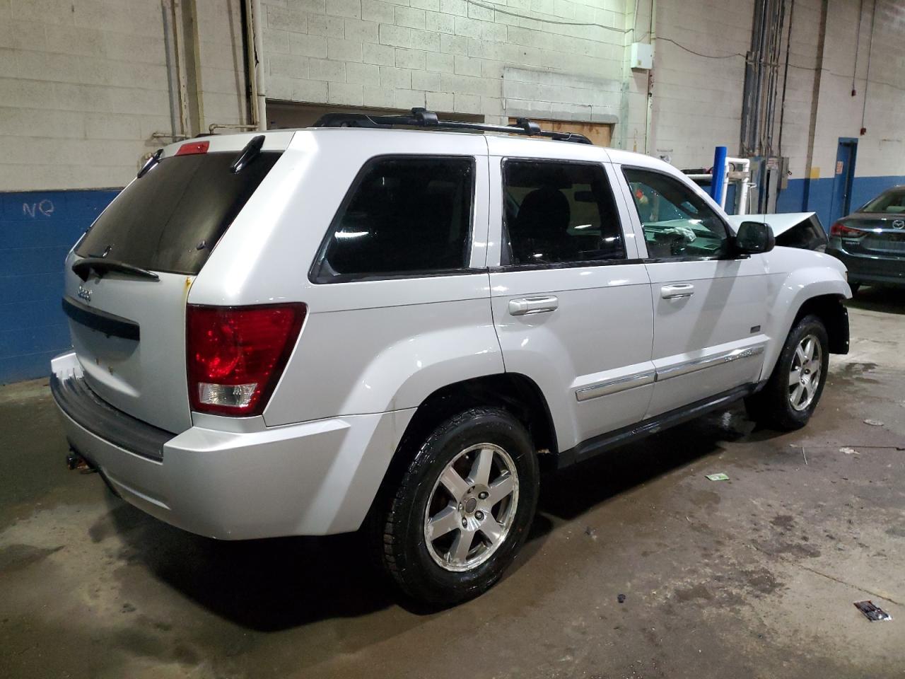2009 Jeep Grand Cherokee - Image 3