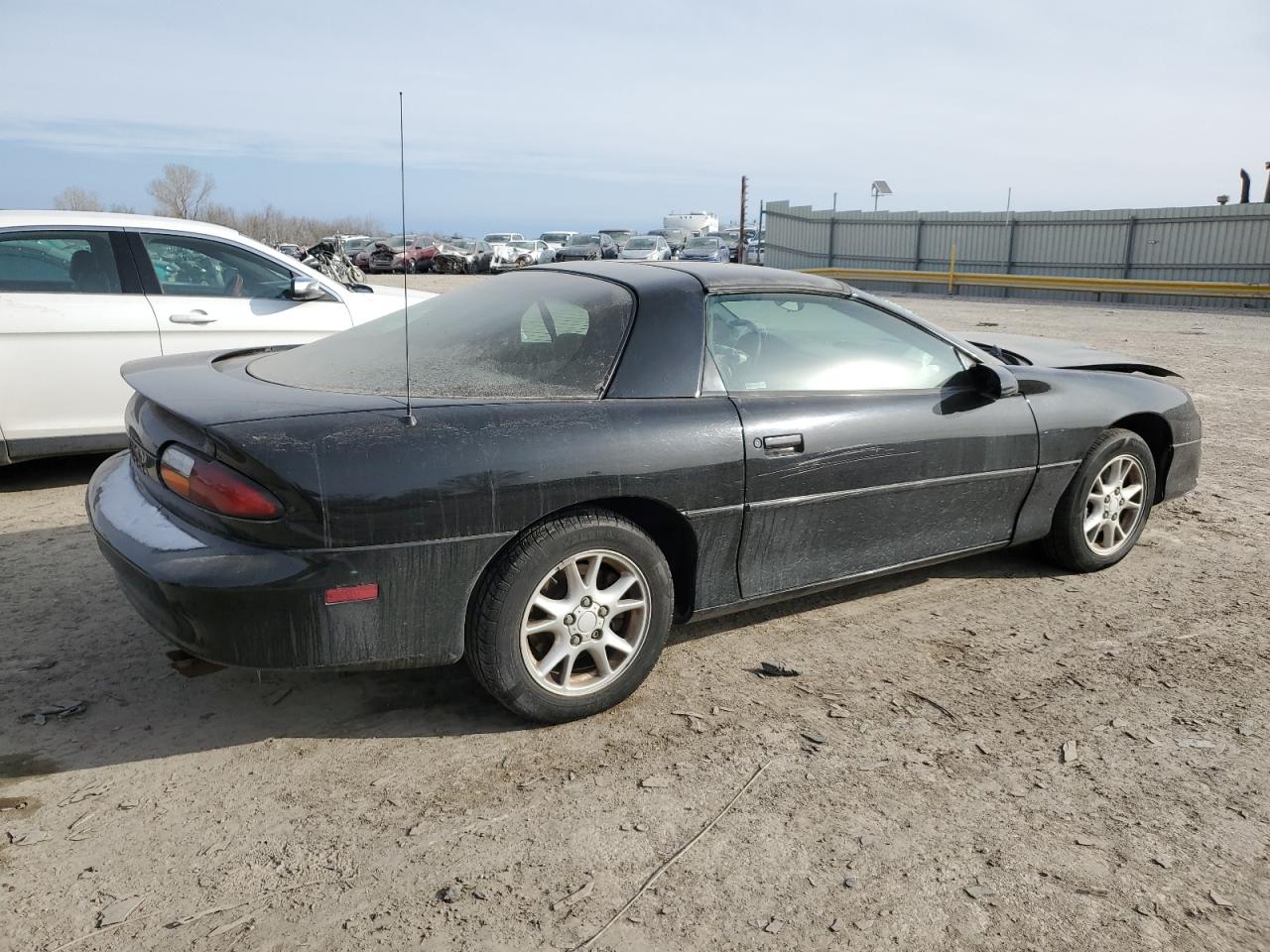2002 Chevrolet Camaro - Image 3