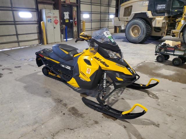 2014 Skidoo Snowbmobil