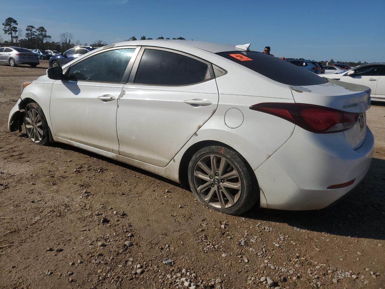 2016 Hyundai Elantra - Image 2