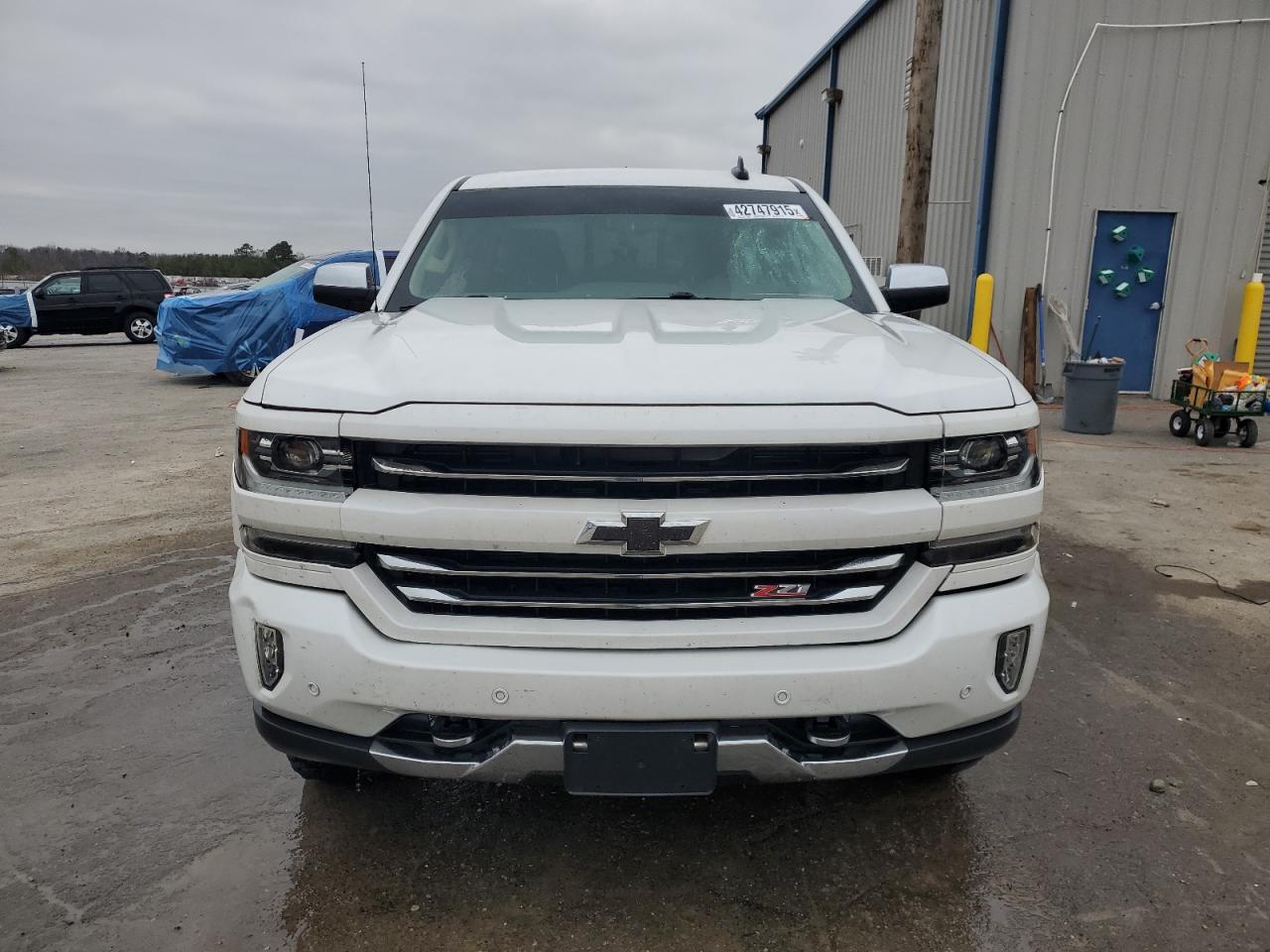 2018 Chevrolet Silverado - Image 5