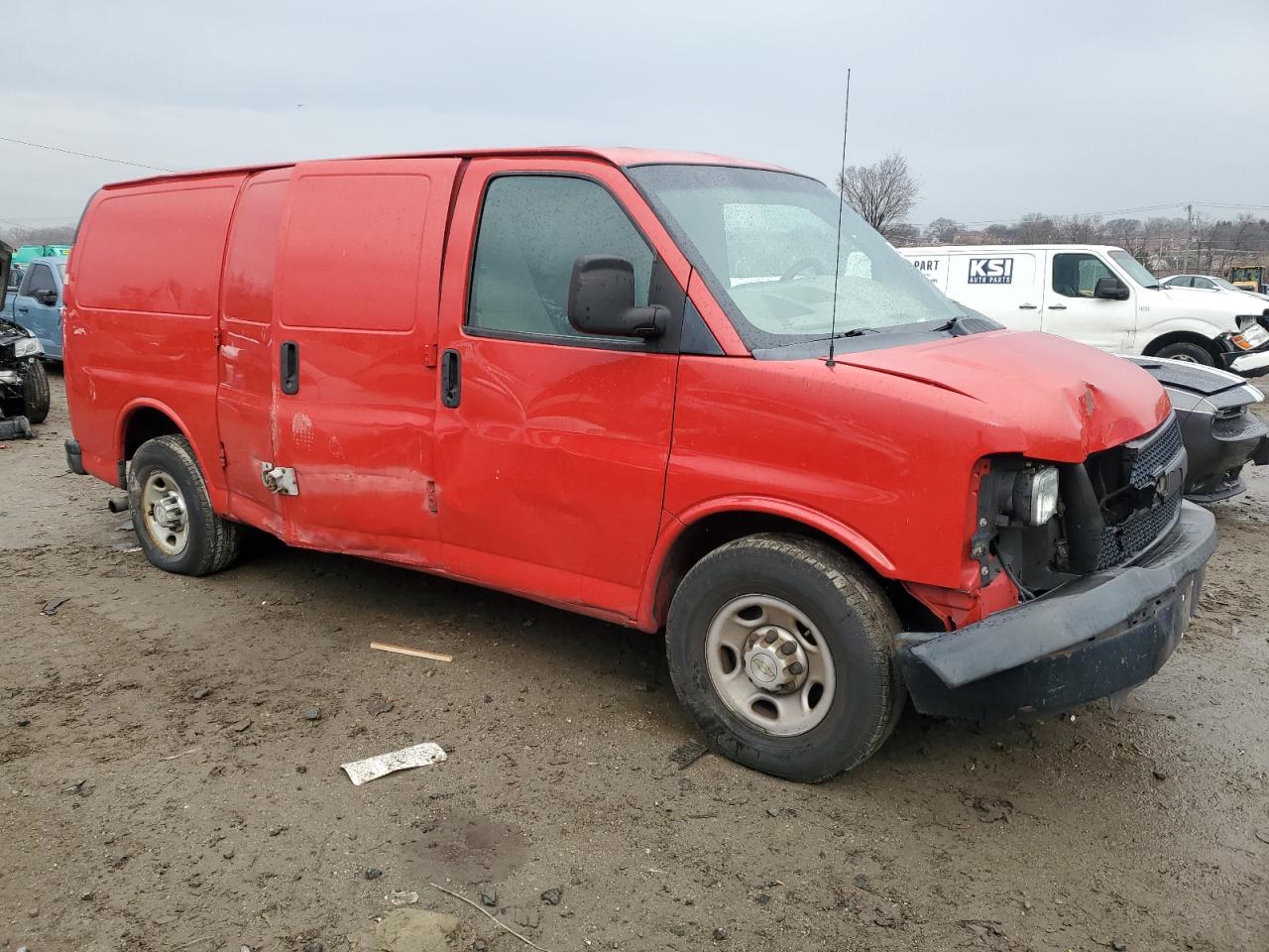 2011 Chevrolet Express - Image 4