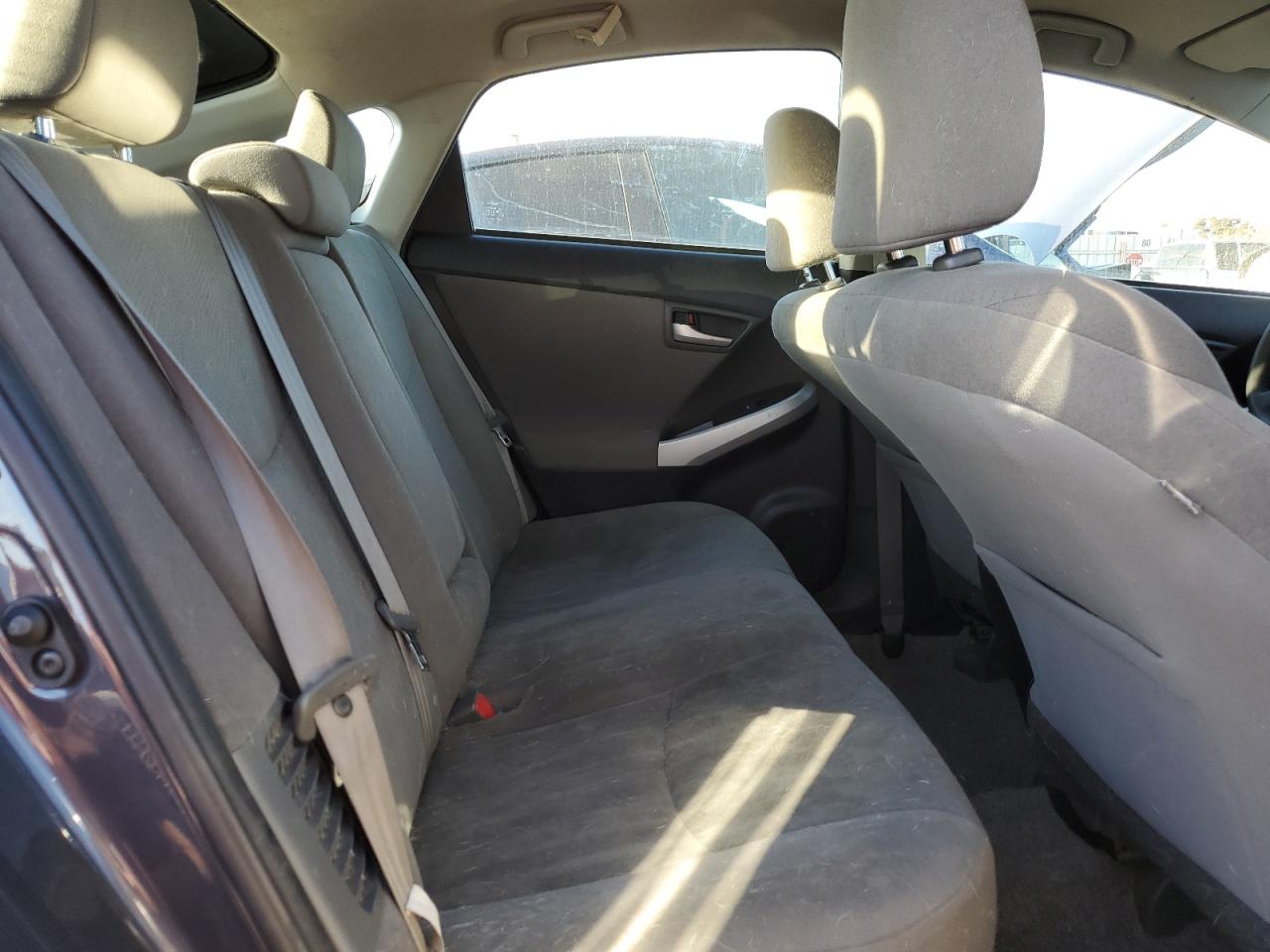2014 Toyota Prius - Image 10