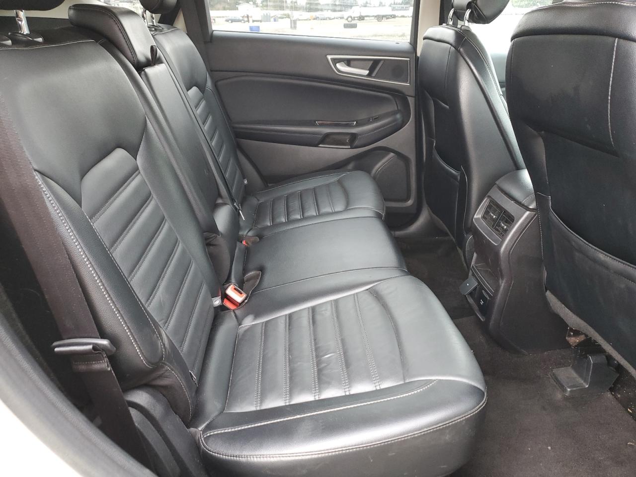2018 Ford Edge - Image 11