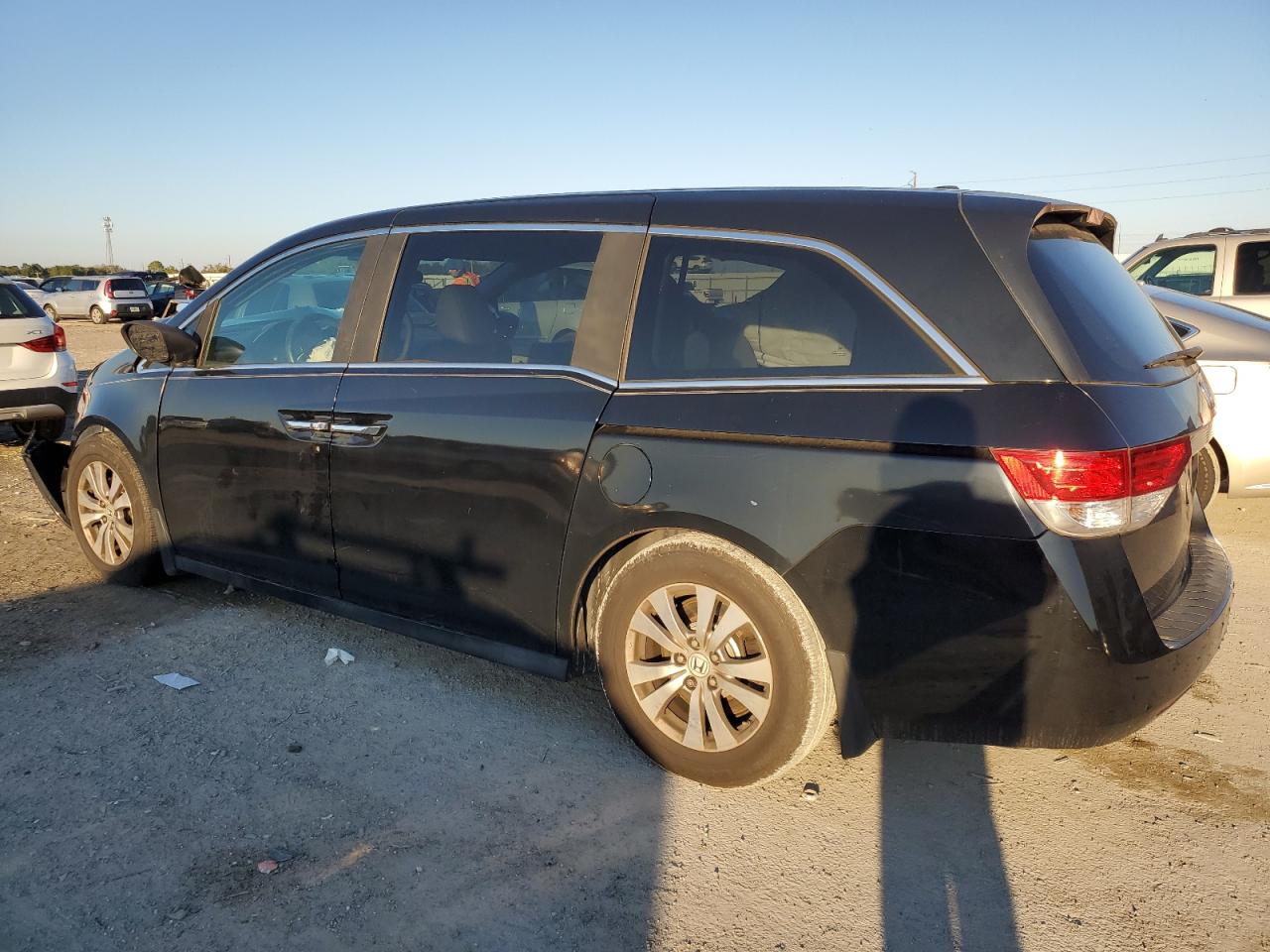 2014 Honda Odyssey - Image 2