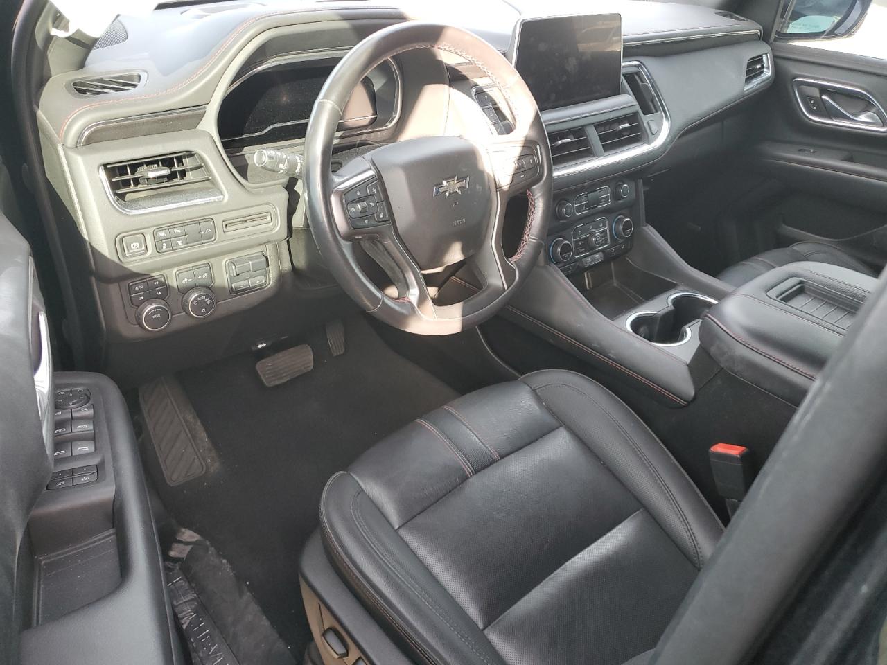 2022 Chevrolet Suburban - Image 8