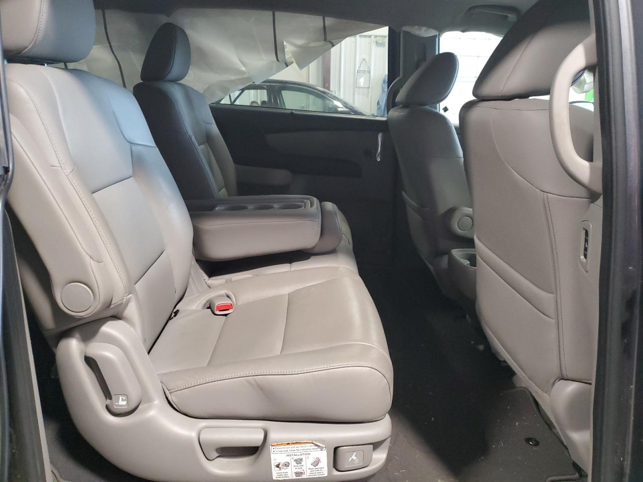 2014 Honda Odyssey - Image 11