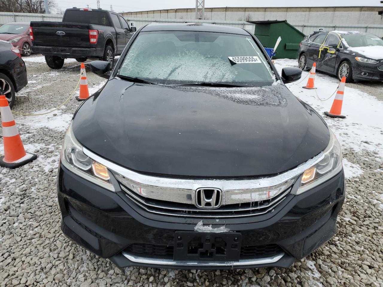 2017 Honda Accord - Image 5