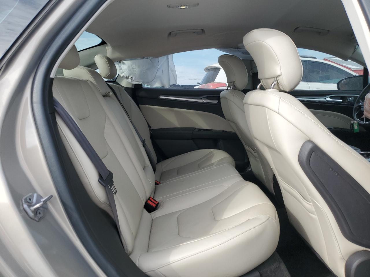 2015 Ford Fusion - Image 10