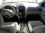 2008 Toyota Sienna Ce zu verkaufen in Wilmington, CA - Side