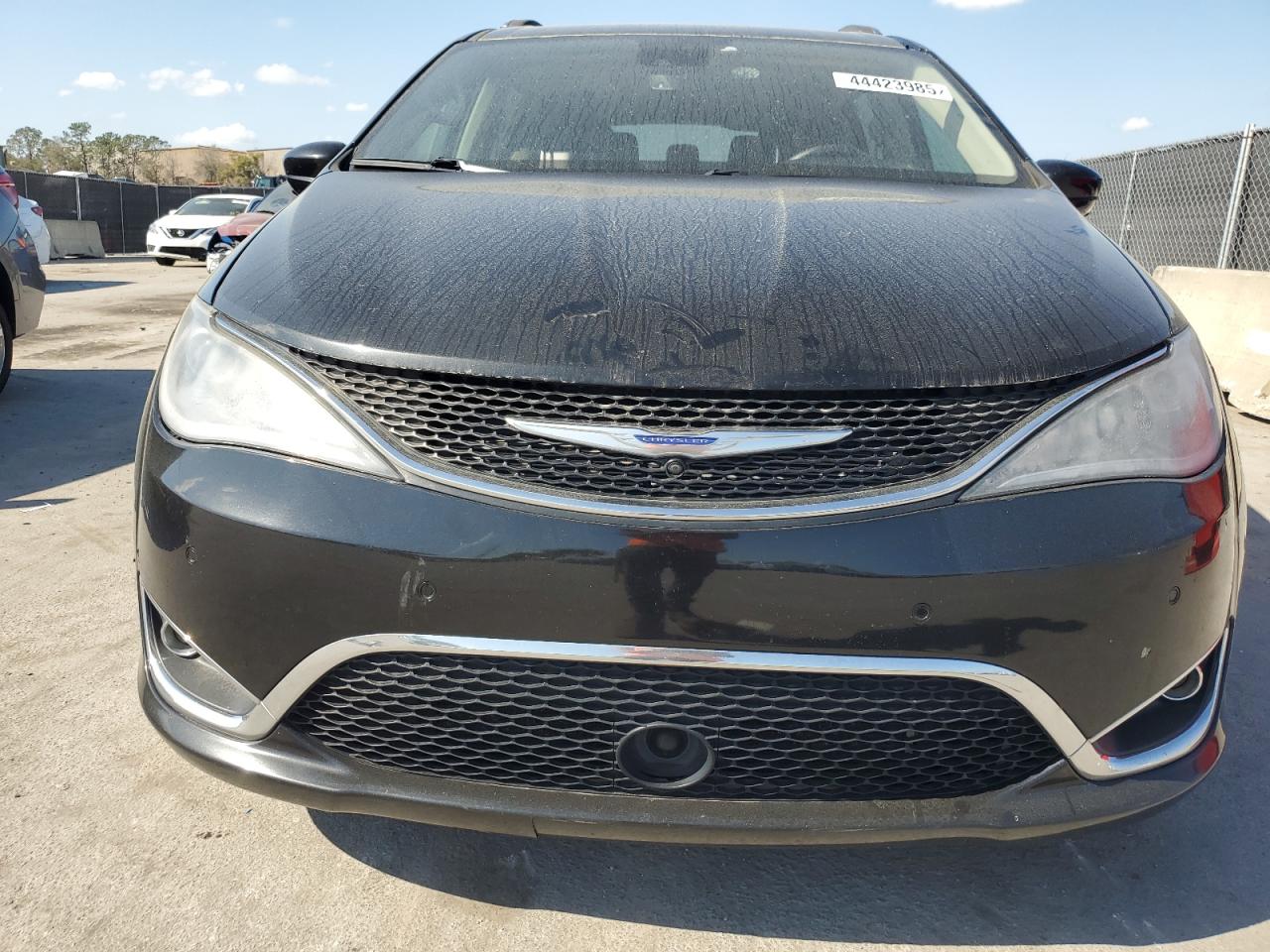 2020 Chrysler Pacifica - Image 5