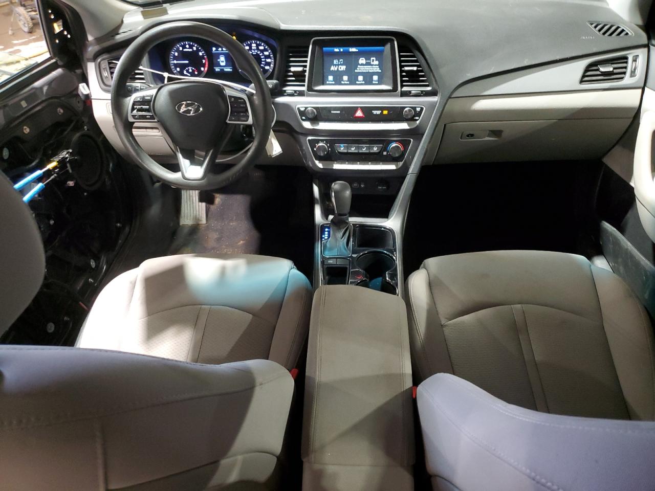 2019 Hyundai Sonata - Image 8