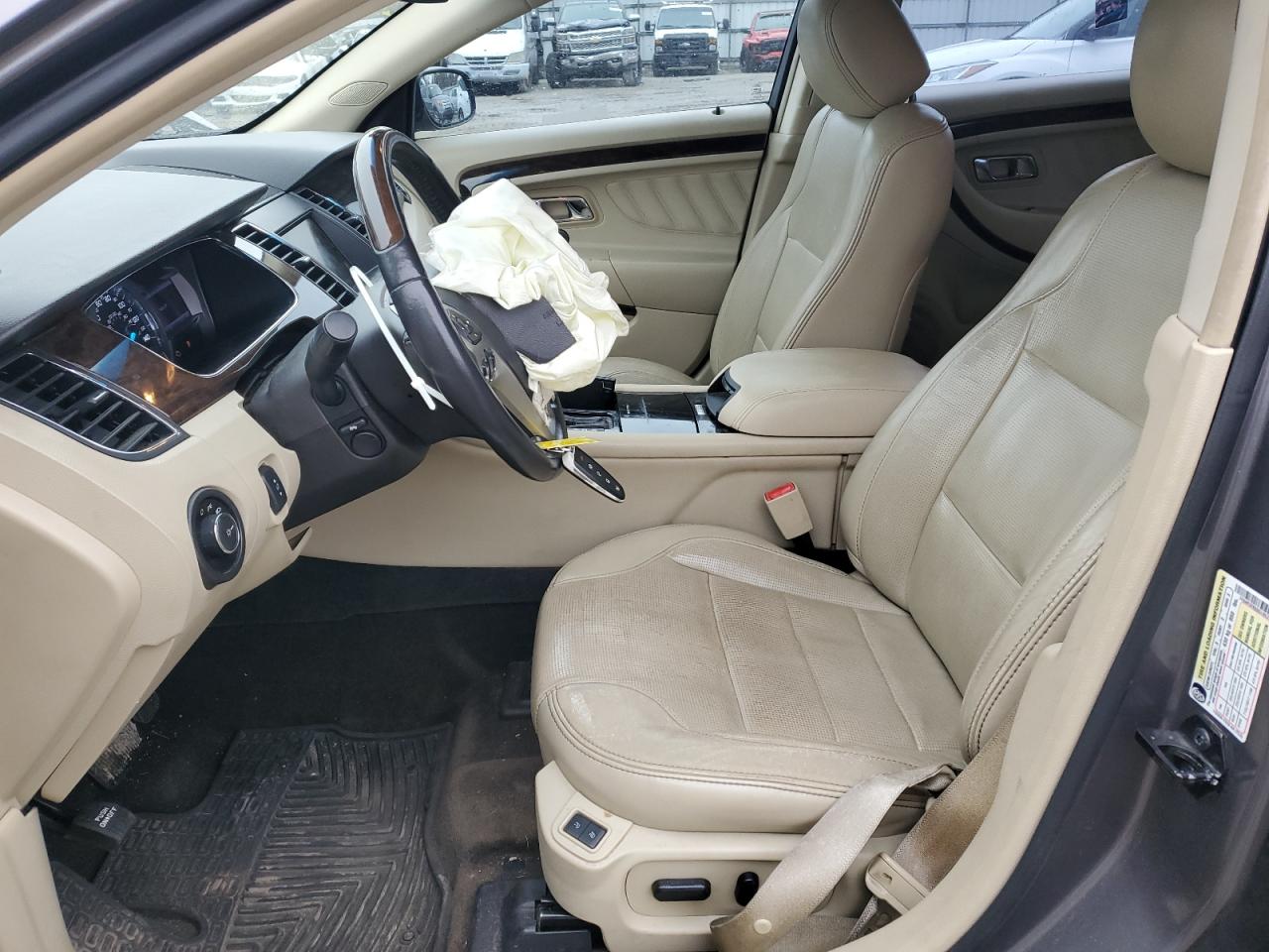 2013 Ford Taurus - Image 7