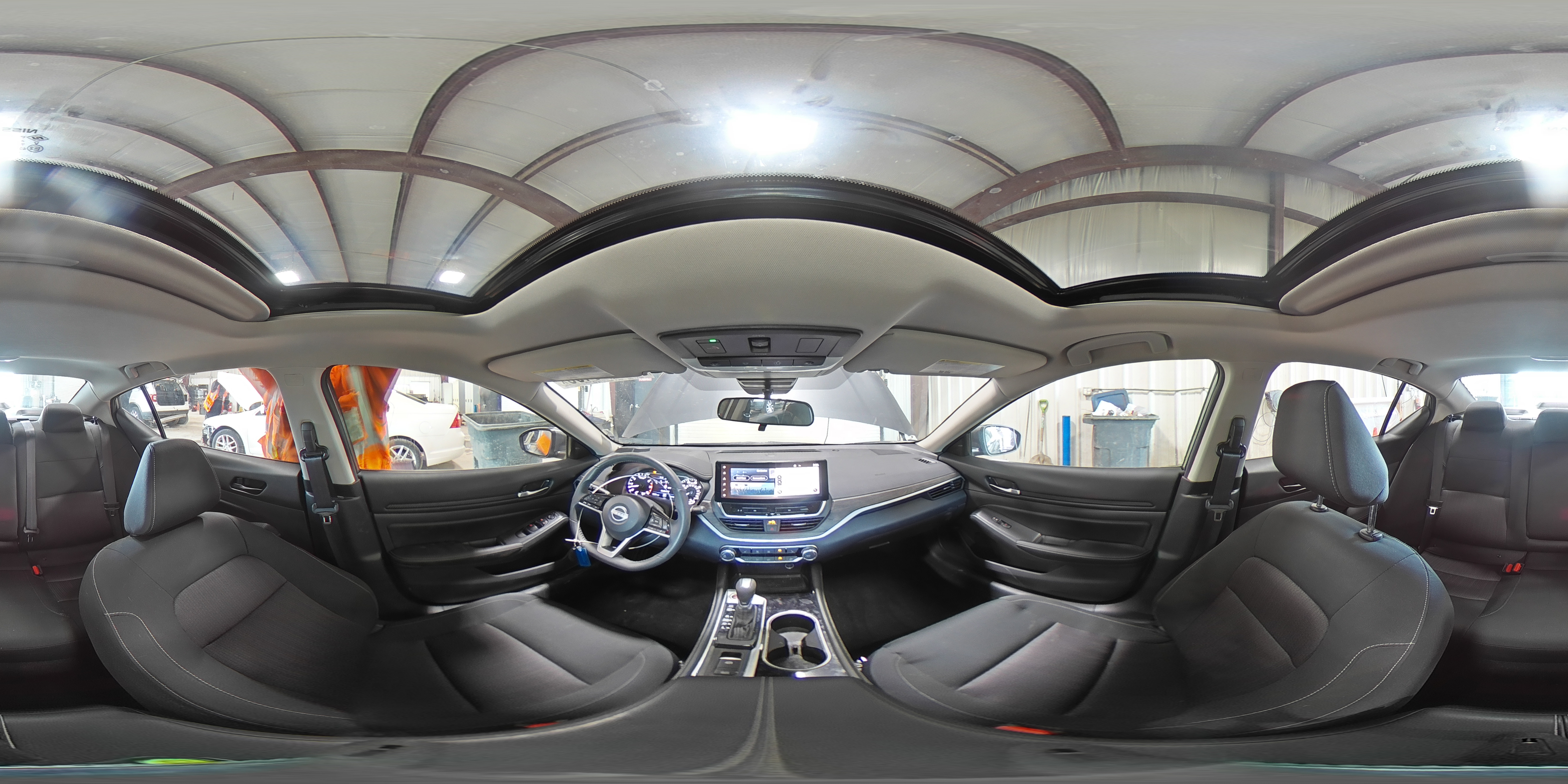 2024 Nissan Altima - Image 14