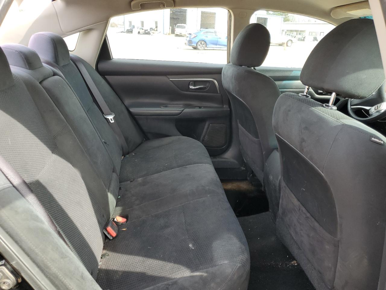 2015 Nissan Altima - Image 10