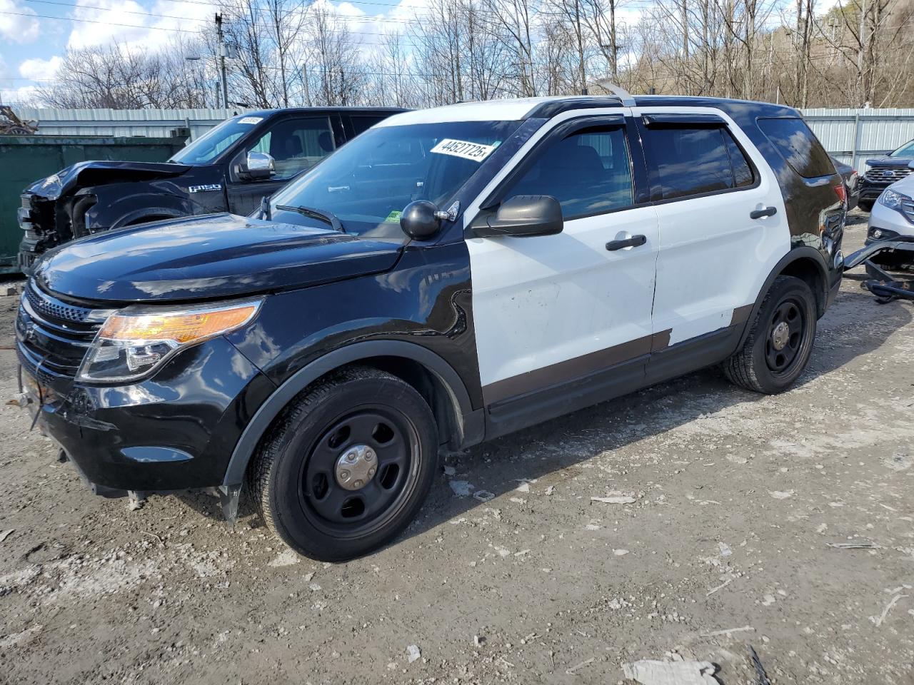 2015 Ford Explorer - Image 1