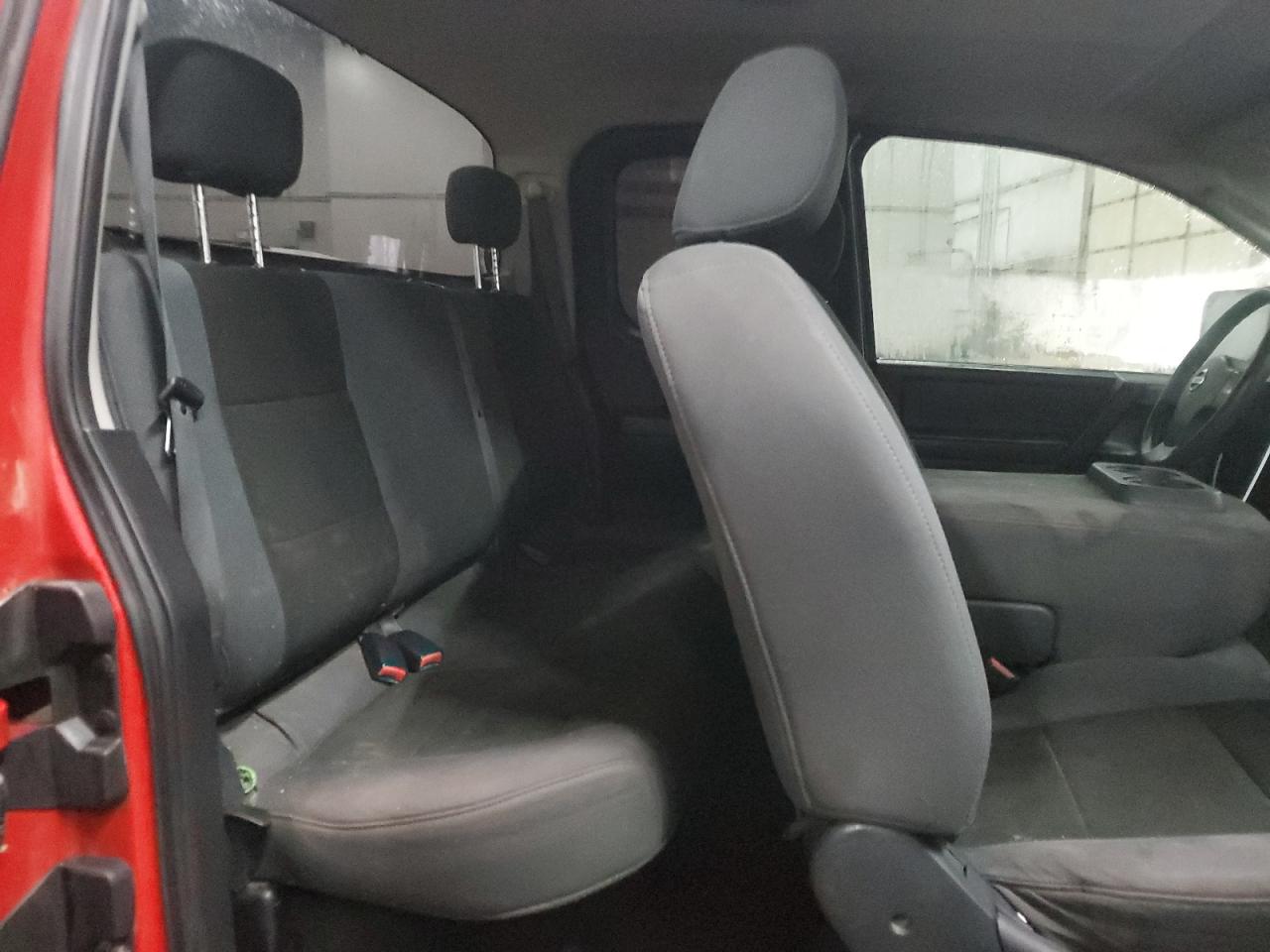 2009 Nissan Titan - Image 10