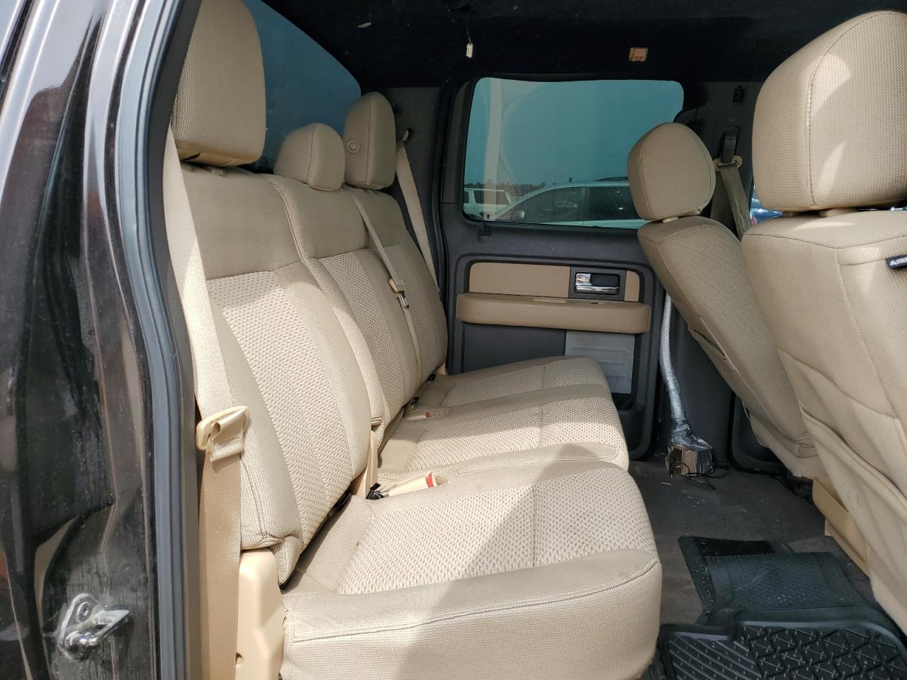 2013 Ford F-150 - Image 10
