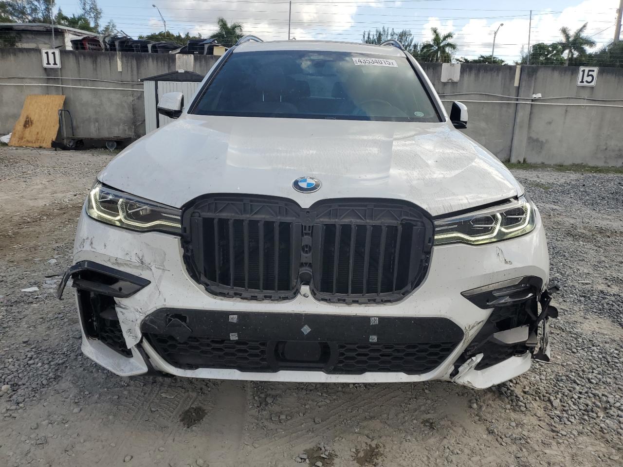 2019 BMW X7 - Image 5