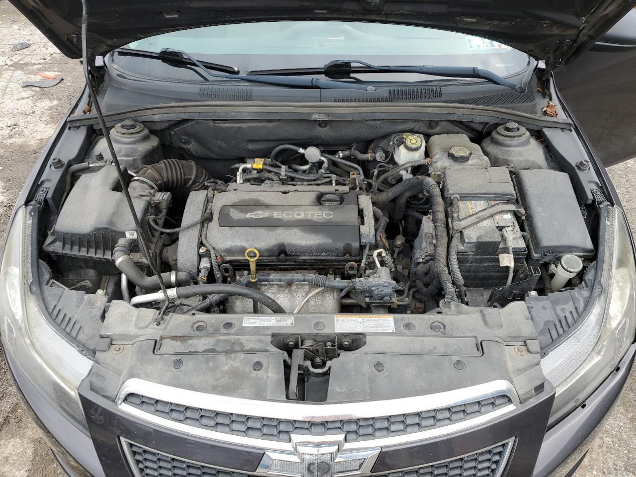 2014 Chevrolet Cruze - Image 11