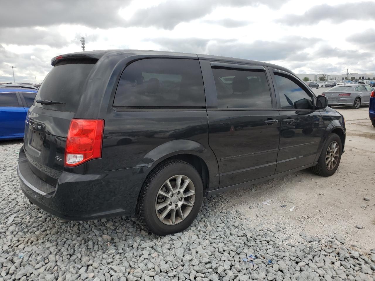 2011 Dodge Caravan - Image 3