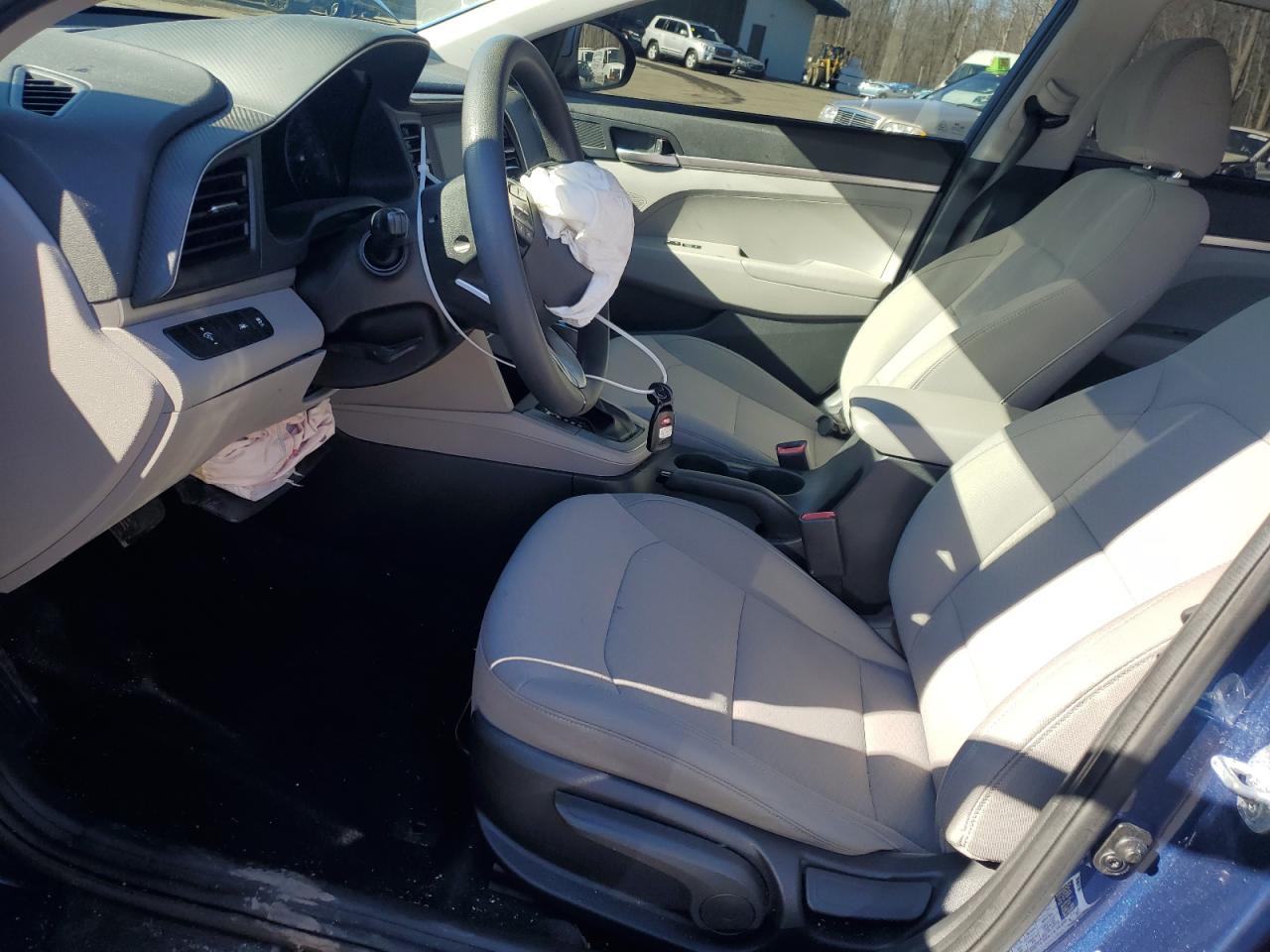 2020 Hyundai Elantra - Image 7