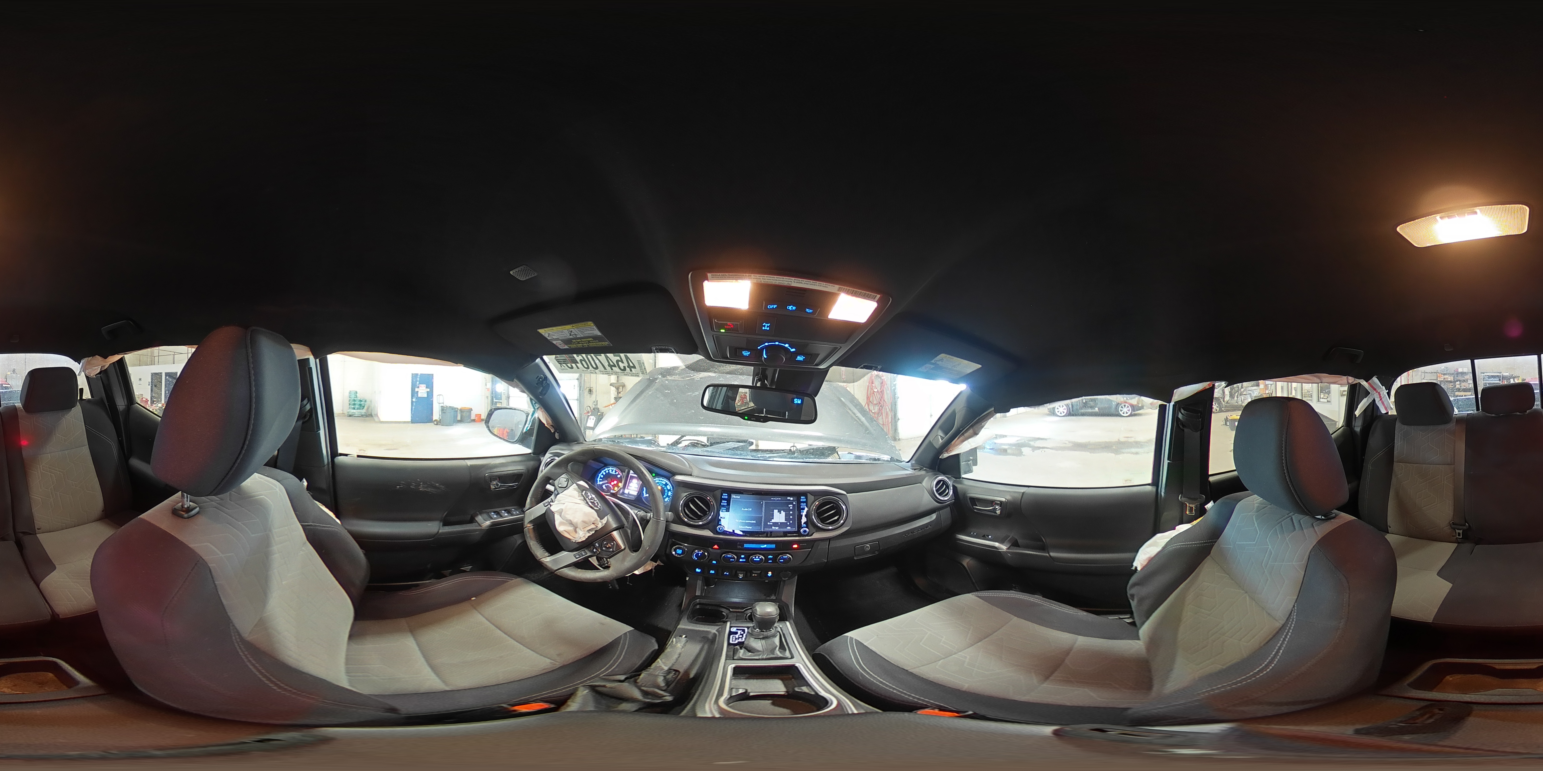 2021 Toyota Tacoma - Image 12