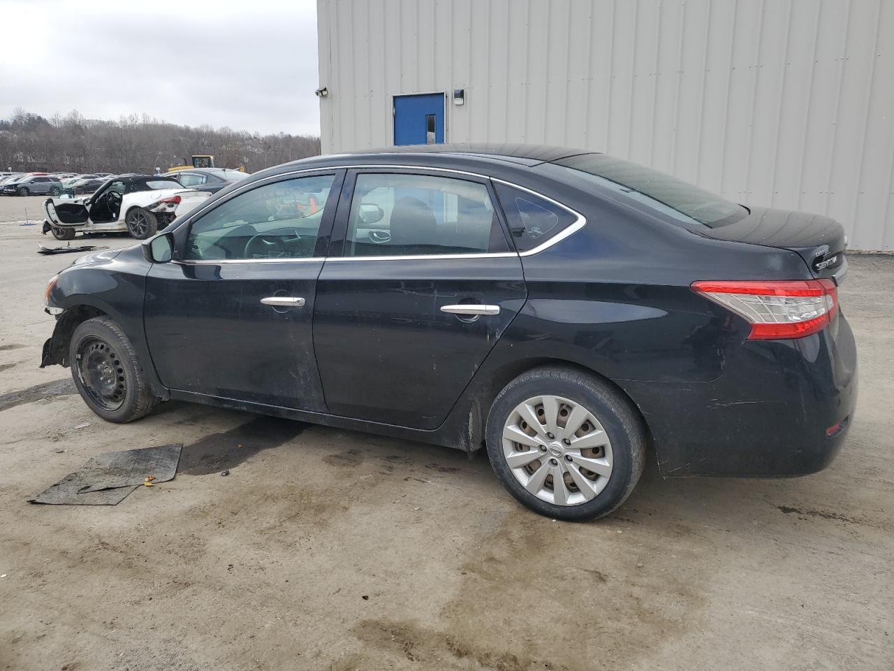 2015 Nissan Sentra - Image 2