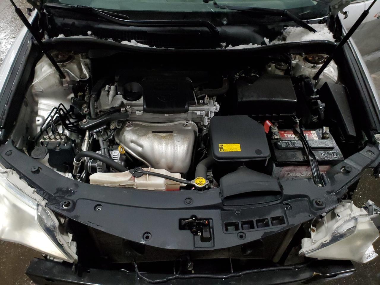 2012 Toyota Camry - Image 12
