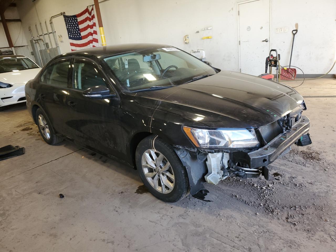 2018 Volkswagen Passat - Image 4