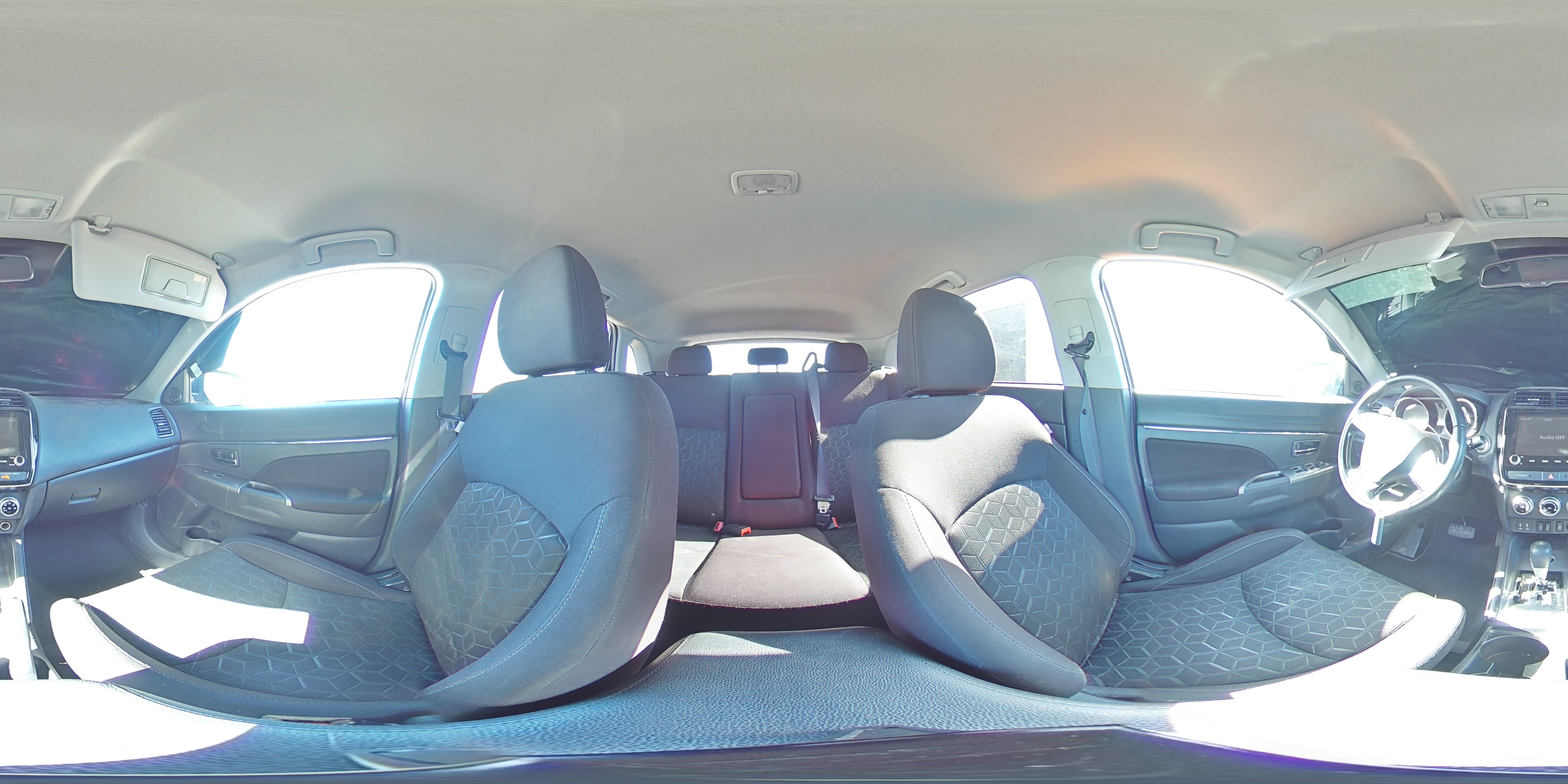 2021 Mitsubishi Outlander - Image 14