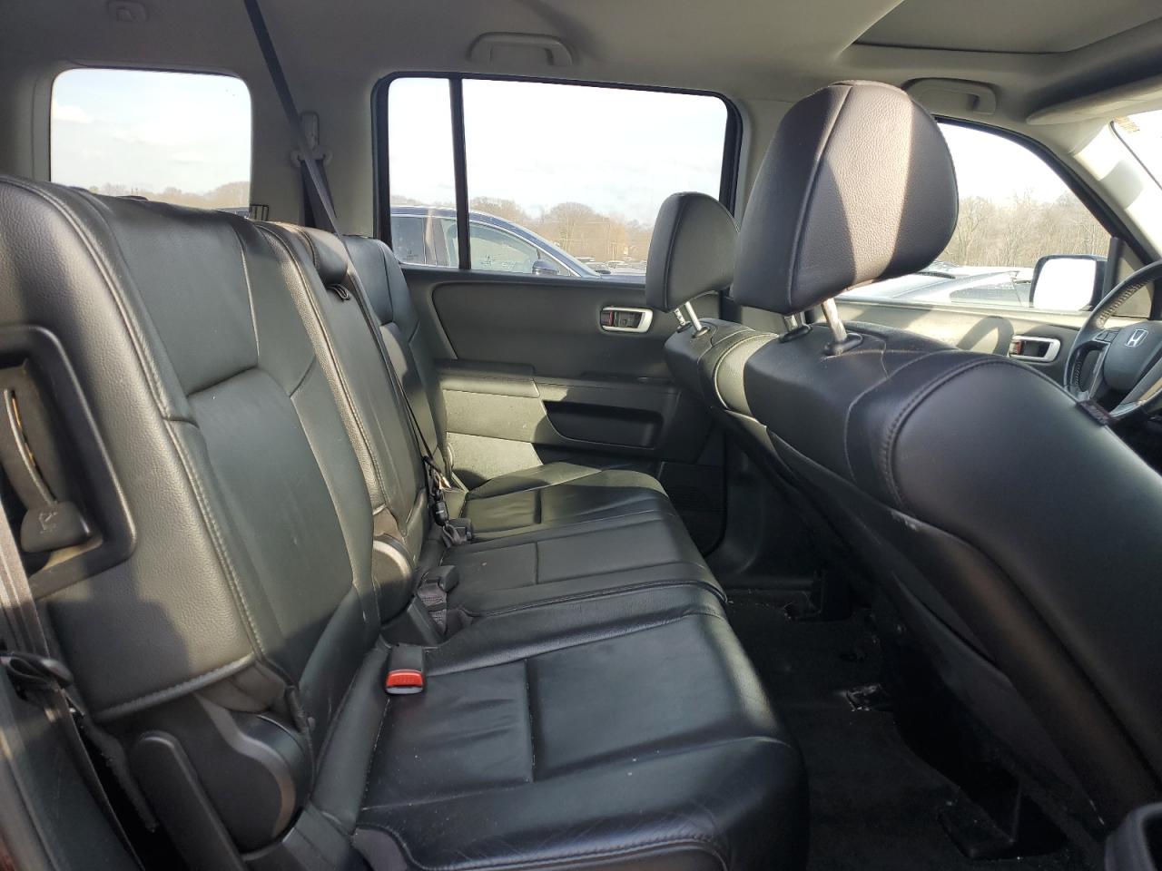2014 Honda Pilot - Image 11