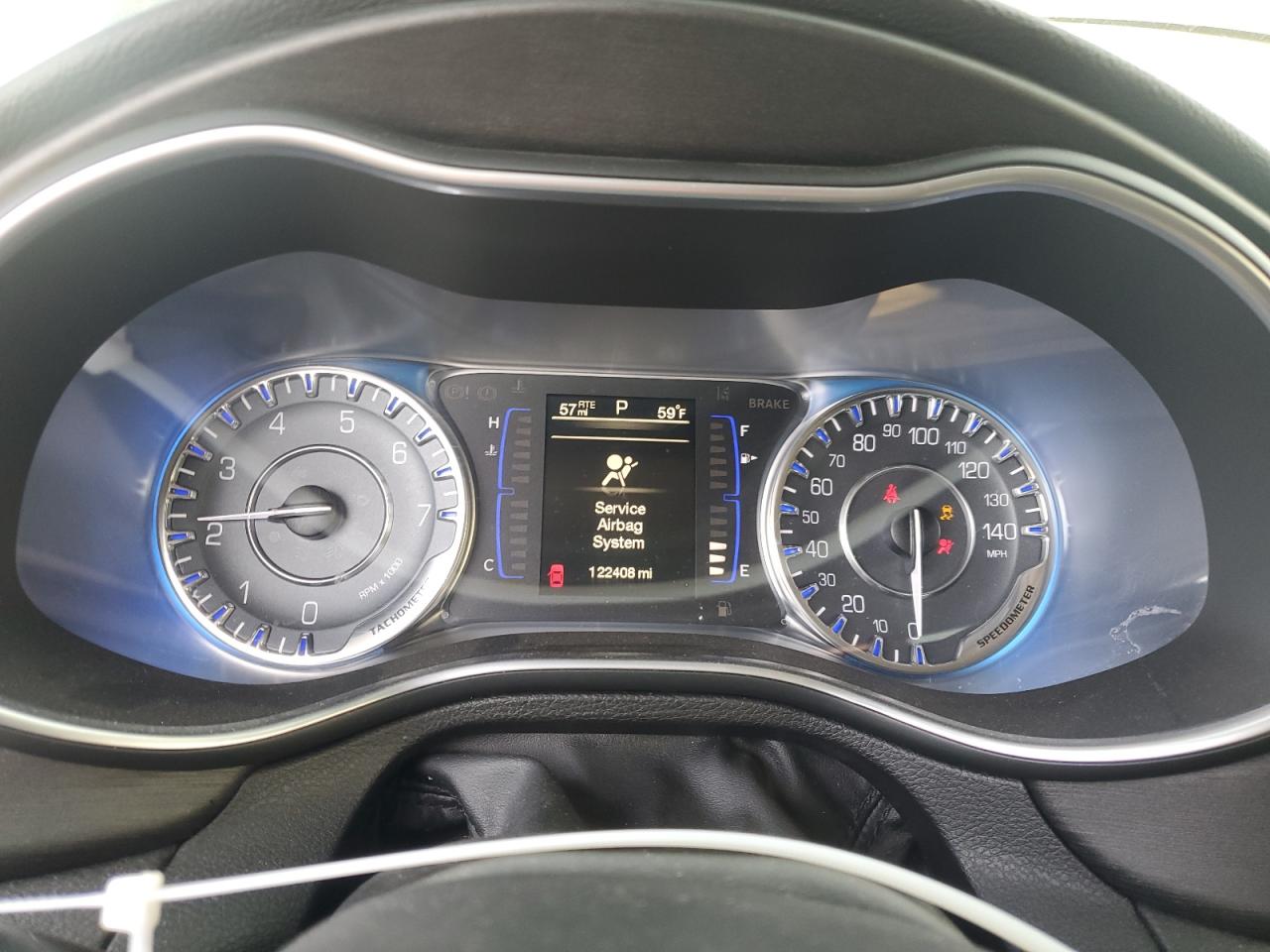 2015 Chrysler 200 - Image 9