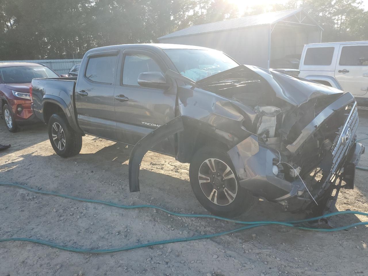 2016 Toyota Tacoma - Image 4